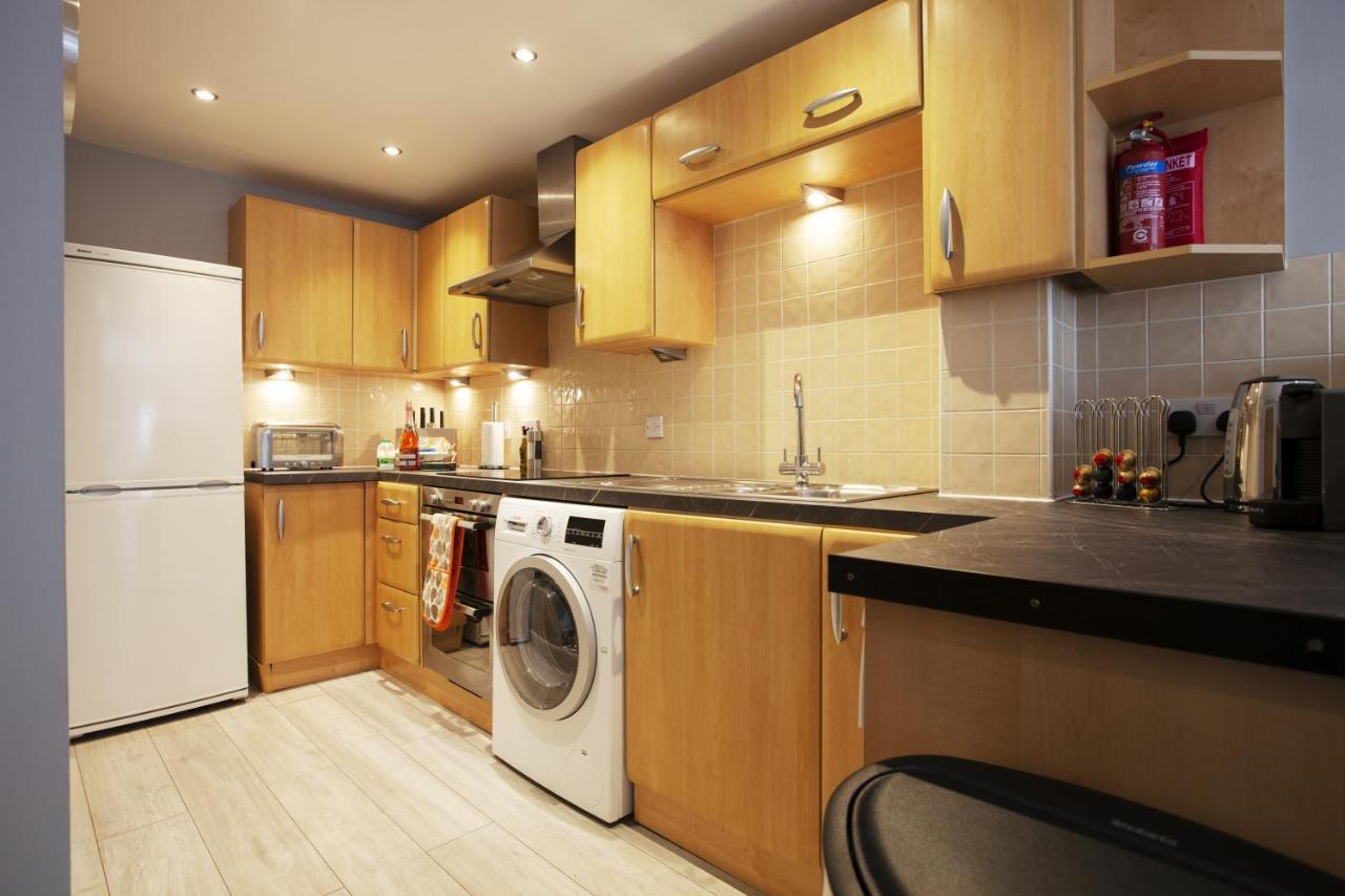 Urban Living'S - The Wesley Beautiful City Centre Apartment With Balcony Oksford Zewnętrze zdjęcie